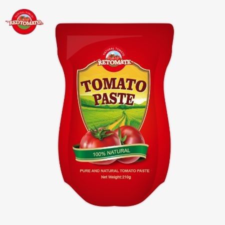 210 گرام پاست گوجه فرنگی در جعبه ایستاده با توجه به استانداردهای تولید ISO HACCP BRC و FDA تولید می شود